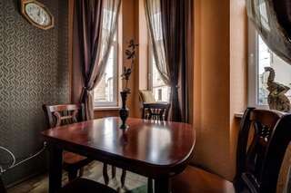 Апартаменты Apartments in the OLD city of LVIV Львов Апартаменты «Красные» с 2 спальнями - ул. Друкарская, 11-4