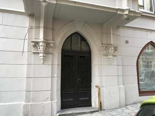 Апартаменты Apartments in the OLD city of LVIV Львов Апартаменты «Красные» с 2 спальнями - ул. Друкарская, 11-12